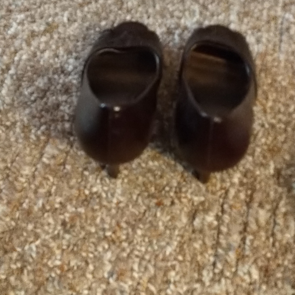 Shoes - Picture 3 of 3